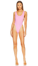 Norma Kamali Marissa One Piece in Pink - Norma Kamali - Marissa - Une pièce en rose - Norma Kamali Marissa 粉色一件 - Norma Kamali Marissa Einteiler in Rosa - Norma Kamali 마리사 원피스 핑크 색상 - Norma Kamali Marissa One Piece in rosa