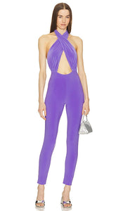 Norma Kamali x REVOLVE Cross Halter Jumpsuit in Purple - Combinaison dos nu croisé Norma Kamali x REVOLVE en Violet - Norma Kamali x REVOLVE Cross 紫色挂脖连身裤 - Norma Kamali x REVOLVE Cross Neckholder Jumpsuit in Lila - Norma Kamali x REVOLVE 크로스 홀터 점프수트 (퍼플 색상) - Tuta Norma Kamali x REVOLVE Cross Halter in viola