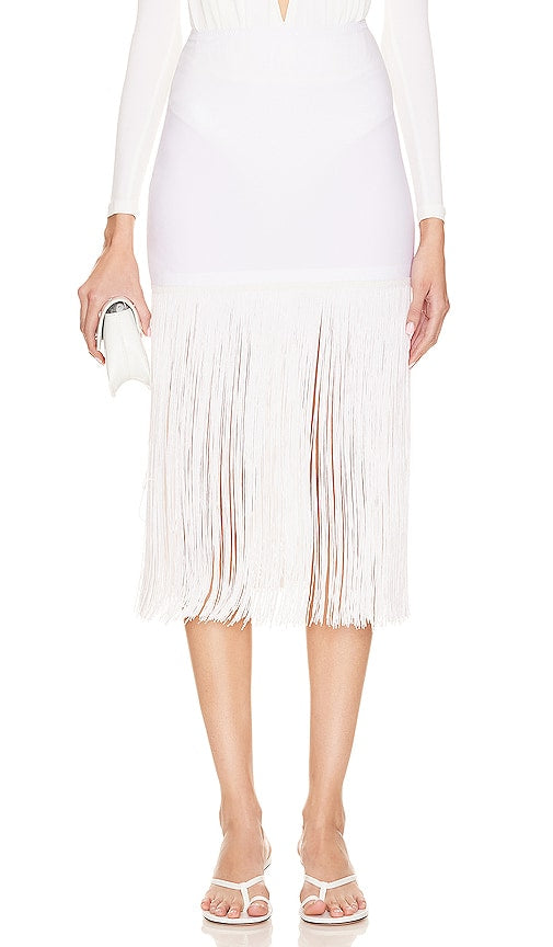 Norma Kamali x REVOLVE Fringe Mini Skirt in White - Norma Kamali x REVOLVE Mini-jupe à franges en blanc - Norma Kamali x REVOLVE 白色流苏迷你裙 - Norma Kamali x REVOLVE Fransen-Minirock in Weiß - Norma Kamali x REVOLVE 프린지 미니 스커트 in 화이트 - Minigonna con frange Norma Kamali x REVOLVE in bianco