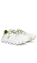 On Cloud 5 Coast Sneaker in Ivory