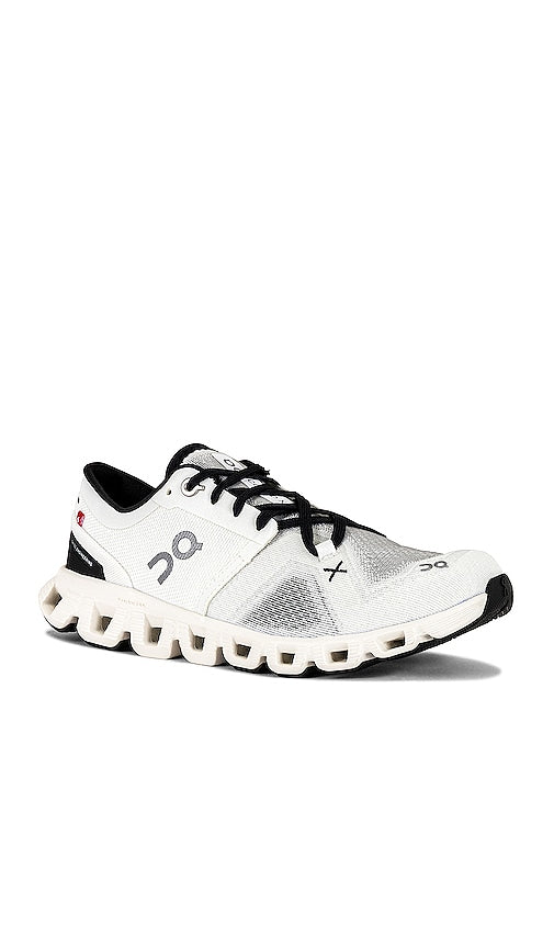 On Cloud X 3 Sneaker in White