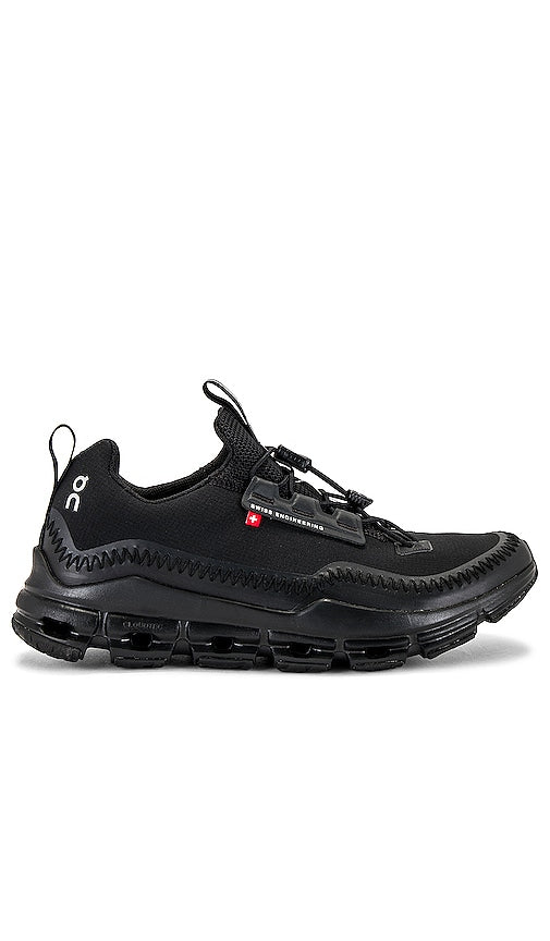 On Cloudaway Sneaker in Black - Sur la sneaker Cloudaway en noir - 黑色 Cloudaway 运动鞋 - On Cloudaway Sneaker in Schwarz - On Cloudaway 스니커즈 블랙 색상 - Su Sneaker Cloudaway in nero