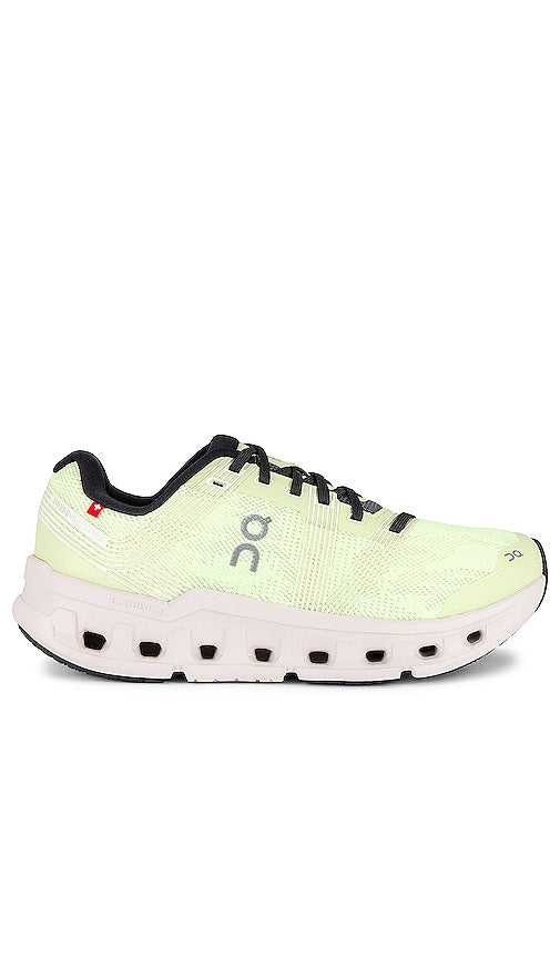 On Cloudgo Sneaker in Yellow - Baskets On Cloudgo en jaune - Cloudgo 黄色运动鞋 - On Cloudgo Sneaker in Gelb - On Cloudgo 스니커즈 옐로우 색상 - Su Sneaker Cloudgo in giallo