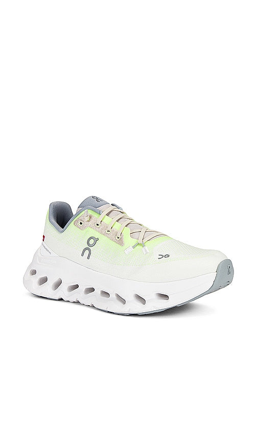 On Cloudtilt Sneaker in White