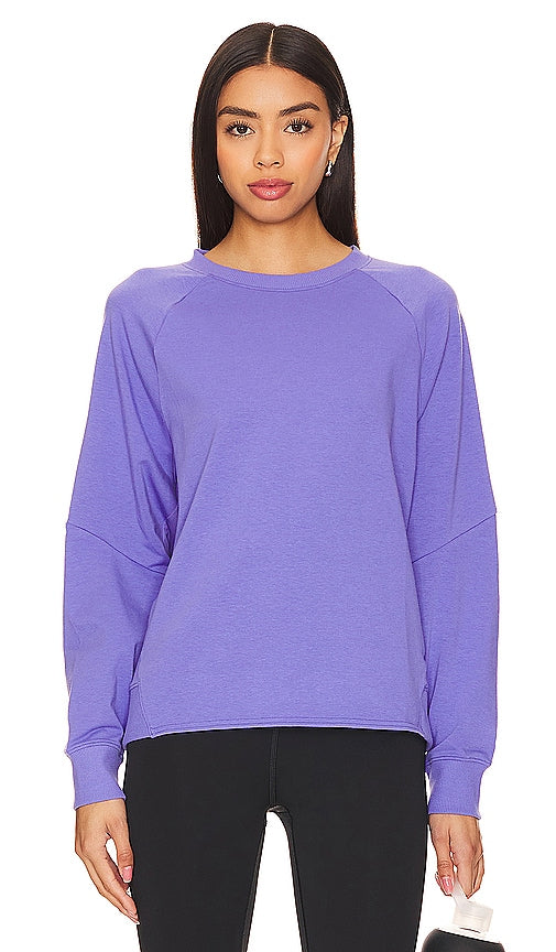 On Movement Crew in Lavender - Sur l'équipe de mouvement à la lavande - 薰衣草运动队 - On Movement Crew in Lavendel - 라벤더 컬러의 On Movement Crew - Su Movement Crew in Lavanda