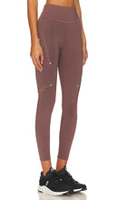 On Performance Winter Tights in Mauve