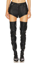 One Teaspoon Leather Bandits Short in Black - Short bandits en cuir One Teaspoon en noir - 一茶匙皮革 Bandits 黑色短裤 - One Teaspoon Leder-Bandits-Shorts in Schwarz - One Teaspoon Leather Bandits 쇼트블랙 색상 - Pantaloncini Bandits in pelle da un cucchiaino in nero