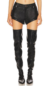 One Teaspoon Leather Bandits Short in Black - Short bandits en cuir One Teaspoon en noir - 一茶匙皮革 Bandits 黑色短裤 - One Teaspoon Leder-Bandits-Shorts in Schwarz - One Teaspoon Leather Bandits 쇼트블랙 색상 - Pantaloncini Bandits in pelle da un cucchiaino in nero