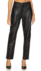 One Teaspoon Leather Legend Pant in Black - Pantalon Legend en cuir One Teaspoon en noir - 黑色一茶匙传奇皮革长裤 - Eine Teelöffel-Legend-Hose aus Leder in Schwarz - 원 티스푼 레더 레전드 팬츠 블랙 색상 - Pantaloni Legend in pelle One Teaspoon in nero