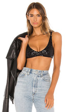 Only Hearts Shine On Bra in Black - Soutien-gorge Only Hearts Shine On en noir - 只有心在黑色文胸上闪耀 - Only Hearts Shine On BH in Schwarz - Only Hearts 샤인 온 브라 - Solo i cuori brillano sul reggiseno in nero