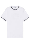 Original Penguin An Original Penguin T-shirt in White - Original Penguin Un T-shirt Original Penguin en blanc - Original Penguin 原创企鹅白色 T 恤 - Original Penguin Ein Original Penguin T-Shirt in Weiß - Original Penguin 화이트 색상의 오리지널 펭귄 티셔츠 - Pinguino originale Una maglietta originale del pinguino in bianco