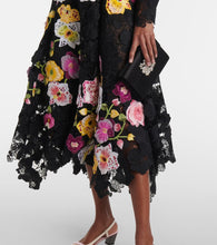 Oscar de la Renta Floral guipure gown