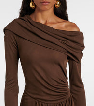 Oscar de la Renta Off-shoulder jersey gown