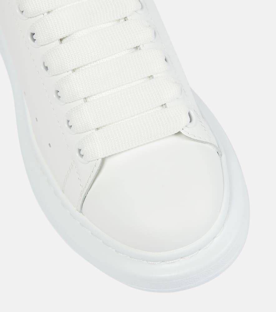 Alexander McQueen Oversized leather sneakers