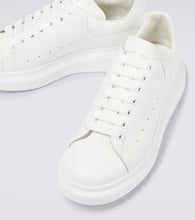 Alexander McQueen Oversized leather sneakers