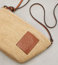 Loewe Paula√¢¬Ä¬ôs Ibiza Slit shoulder bag