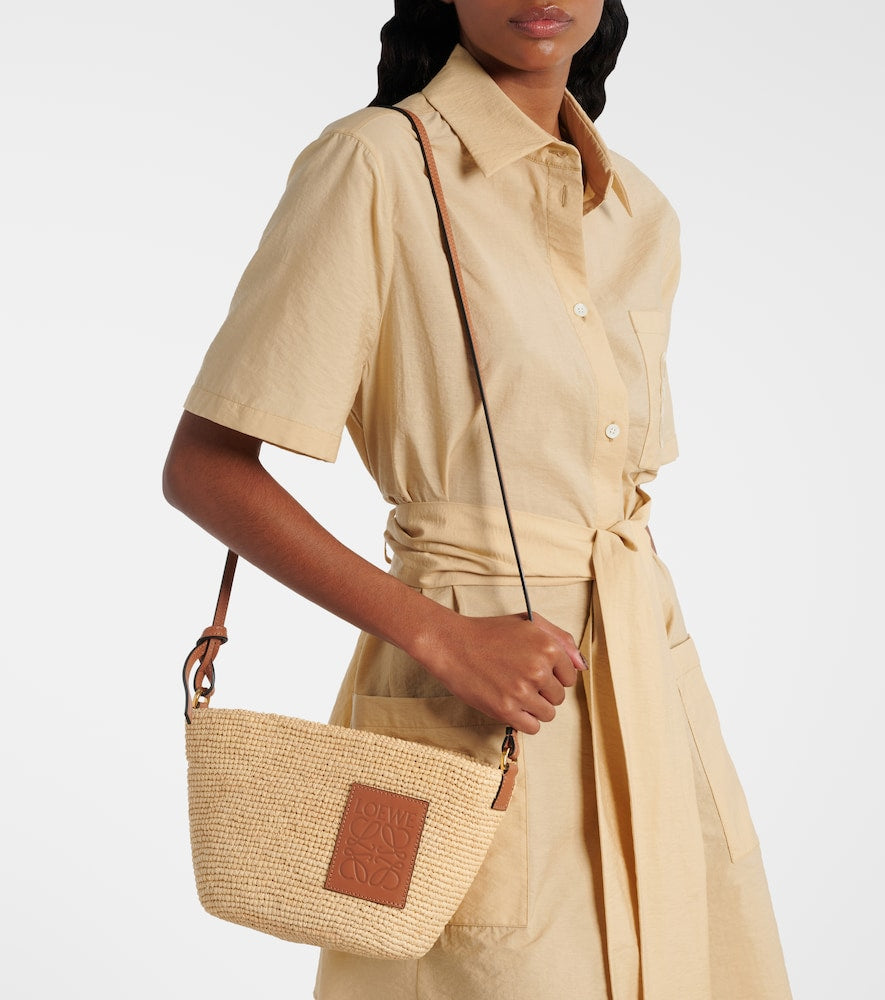 Loewe Paula√¢¬Ä¬ôs Ibiza Slit shoulder bag