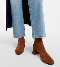 Aquazzura Saint Honor√É¬© 50 suede ankle boots