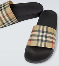 Burberry Vintage checked slides