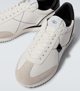 Valentino Garavani Stud Around low-top leather sneakers