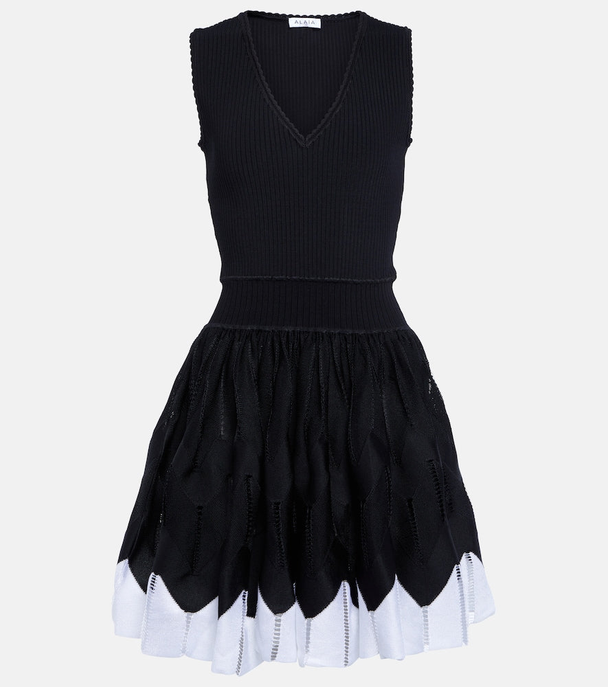 Alaia V-neck minidress. Alaia V领迷你连衣裙