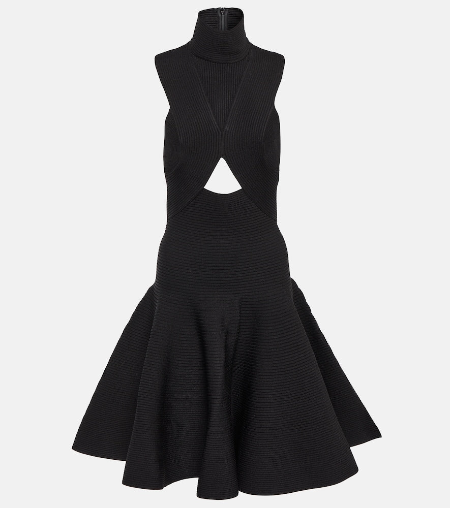 Alaia Cutout high-neck minidress. Alaia 镂空高领迷你连衣裙
