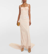 Dolce&Gabbana x Kim lace gown