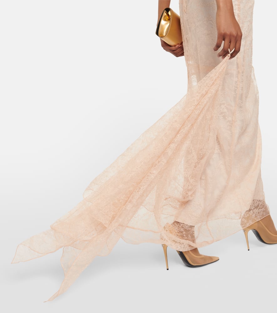 Dolce&Gabbana x Kim lace gown