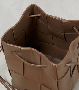 Bottega Veneta Cassette Small leather bucket bag