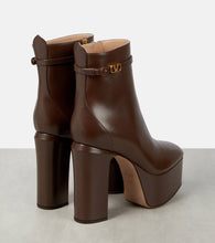 Valentino Garavani VLogo Signature leather platform boots