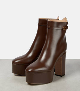 Valentino Garavani VLogo Signature leather platform boots