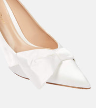 Gianvito Rossi Safira bow-trimmed pumps