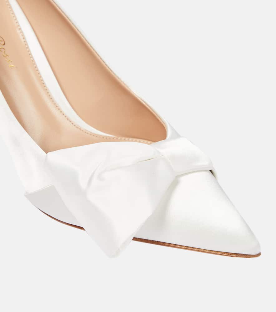 Gianvito Rossi Safira bow-trimmed pumps