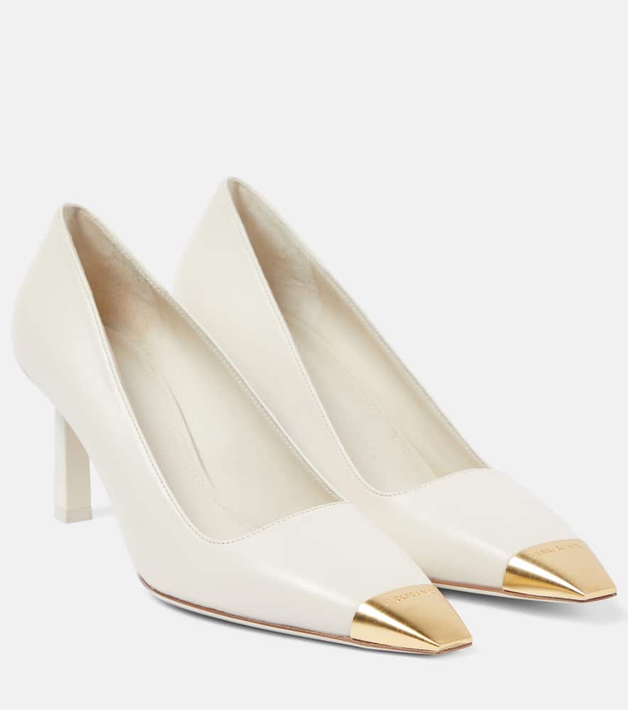Ferragamo Leather pumps