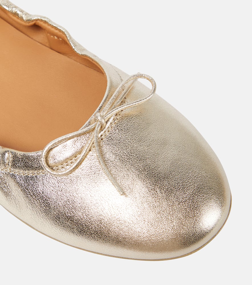Tod's Leather ballet flats