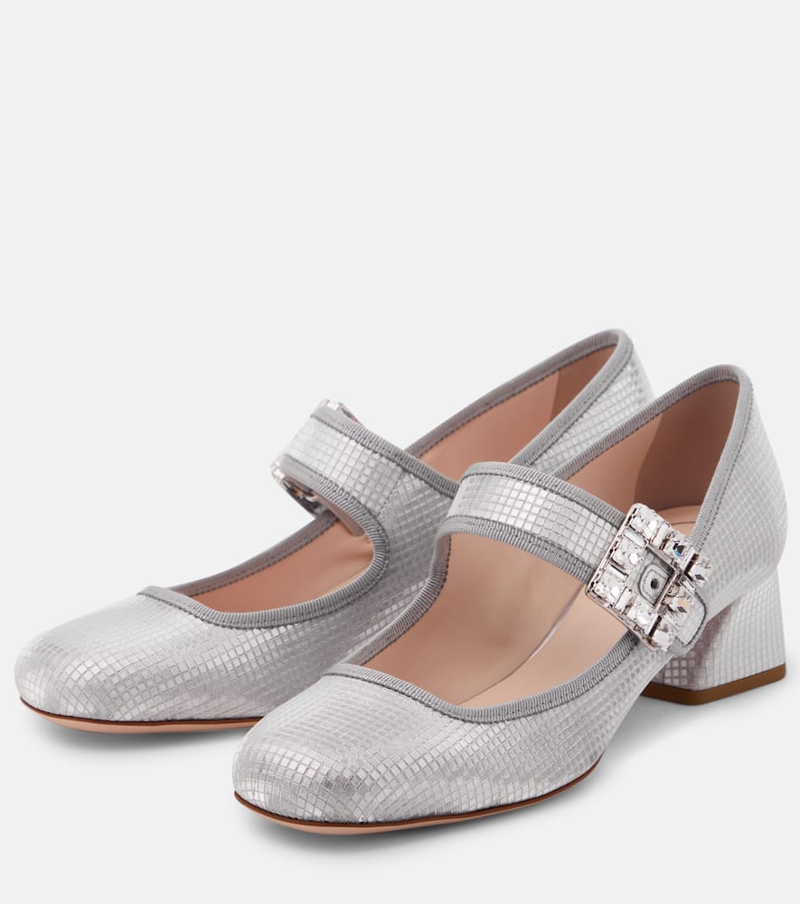 Roger Vivier Tr√É¬©s Vivier embellished pumps