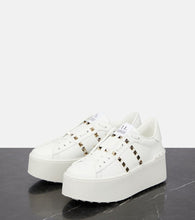 Valentino Garavani Rockstud Untitled leather platform sneakers