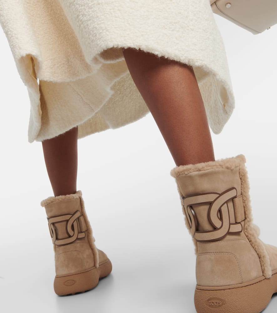 Tod's Suede and shearling ankle boots