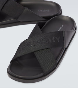 Givenchy G Plage logo slides