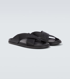 Givenchy G Plage logo slides
