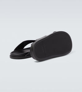 Givenchy G Plage logo slides