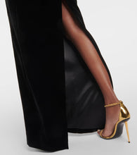 Tom Ford Strapless velvet gown