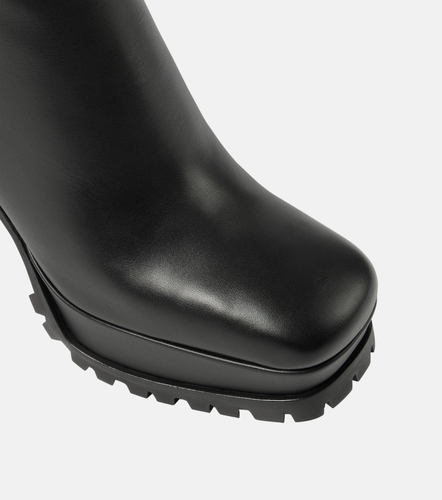 Gianvito Rossi Vitello Glove leather ankle boots