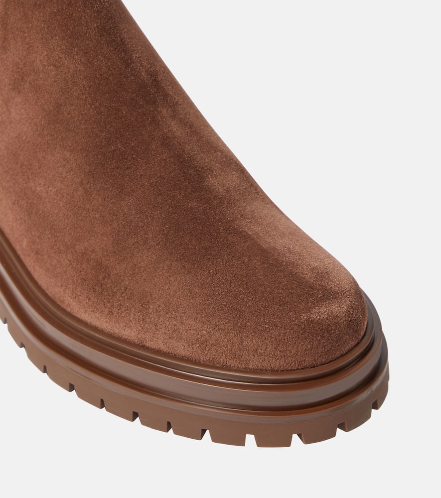 Gianvito Rossi Chester suede Chelsea boots