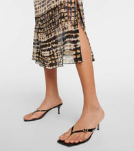 Gianvito Rossi Patent leather thong sandals