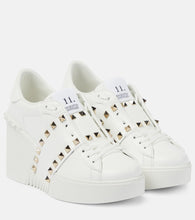 Valentino Garavani Open Disco leather wedge sneakers - Valentino Garavani Open Disco 皮革坡跟运动鞋