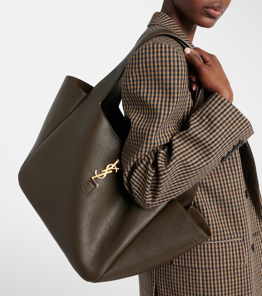 Saint Laurent Le 5 √É¬† 7 Bea leather tote bag