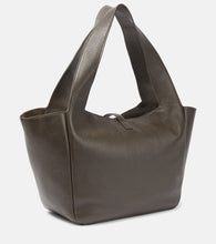 Saint Laurent Le 5 √É¬† 7 Bea leather tote bag