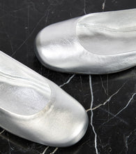Valentino Garavani Tan-Go metallic leather ballet flats