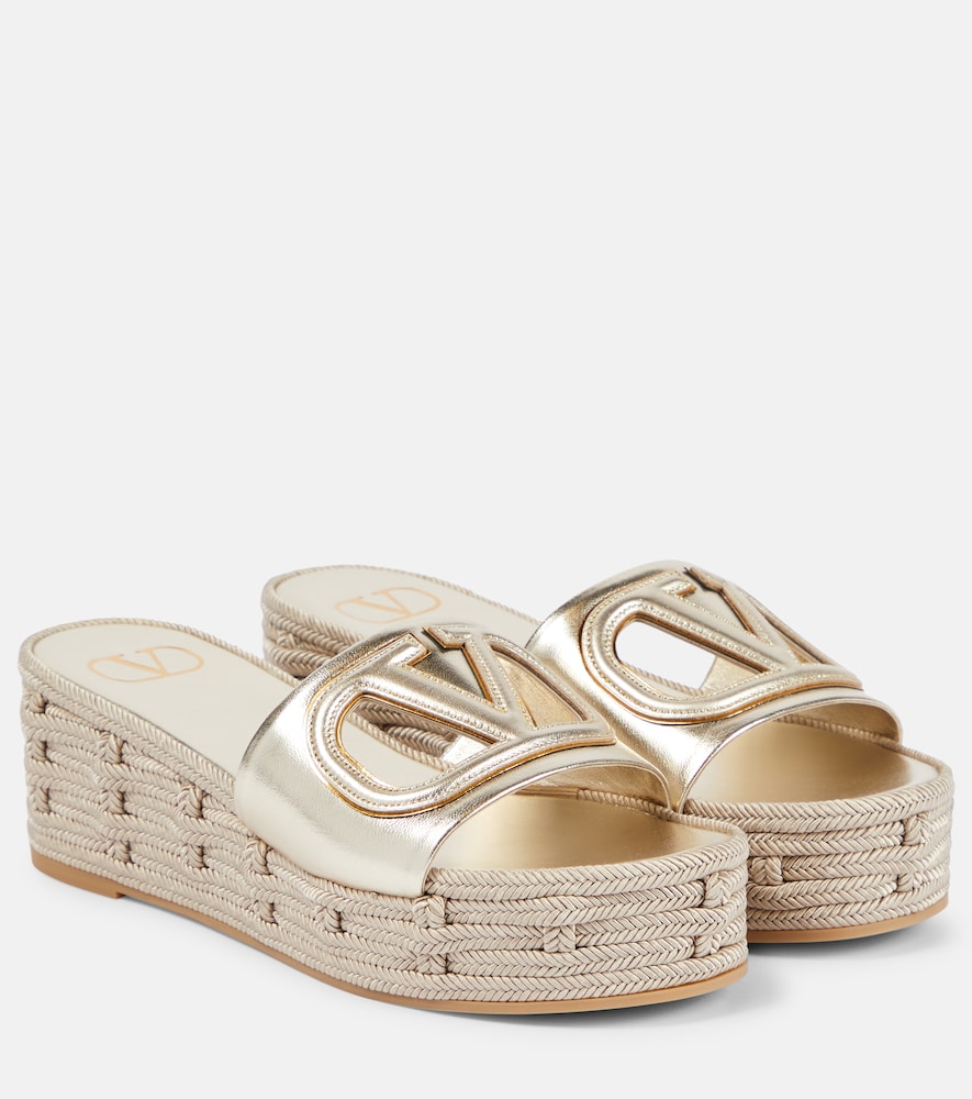 Valentino Garavani VLogo Signature metallic leather slides - Valentino Garavani VLogo 标志性金属色皮革拖鞋